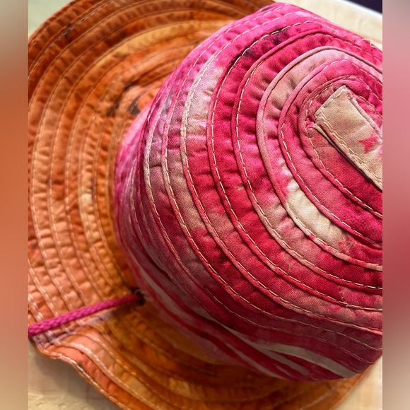 Badgley Mischka Woven Bucket Hat with Adjustable Drawcord - Picture 3 of 6